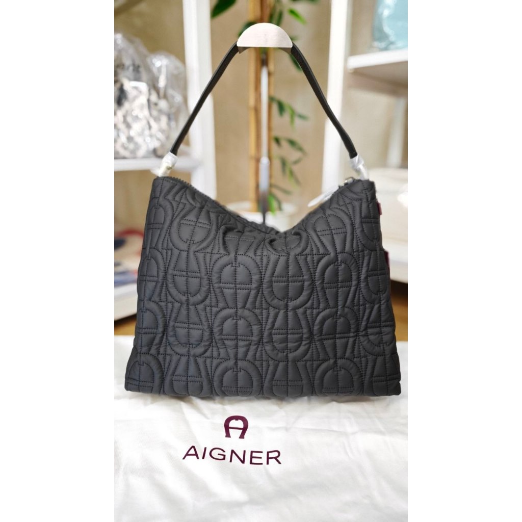 tas bahu cewek loka003 Hobo Bag Aigner - Black Size : 36 x 28 x 16 cm ready