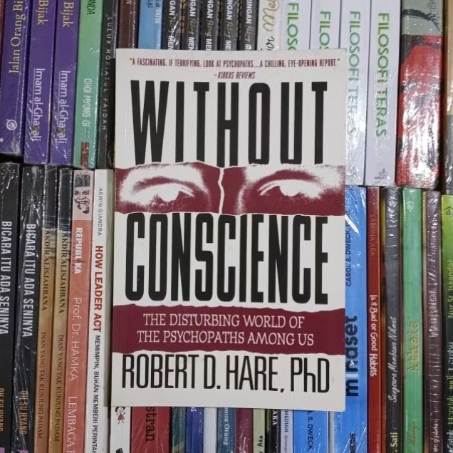 Without Conscience The Disturbing World of The Psychopaths Among us By Robert D Hare English ORIGINA