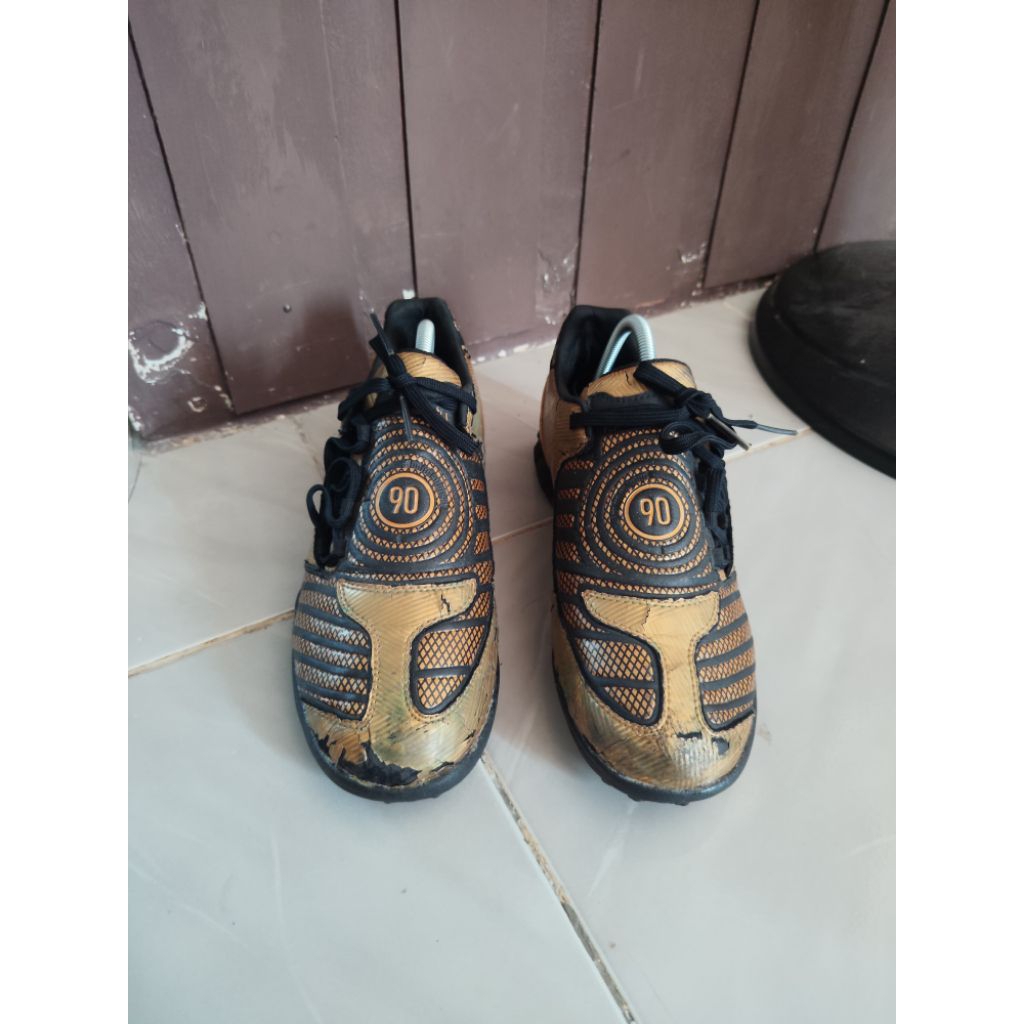 sepatu minsok t90 ukuran 44 (28) cm