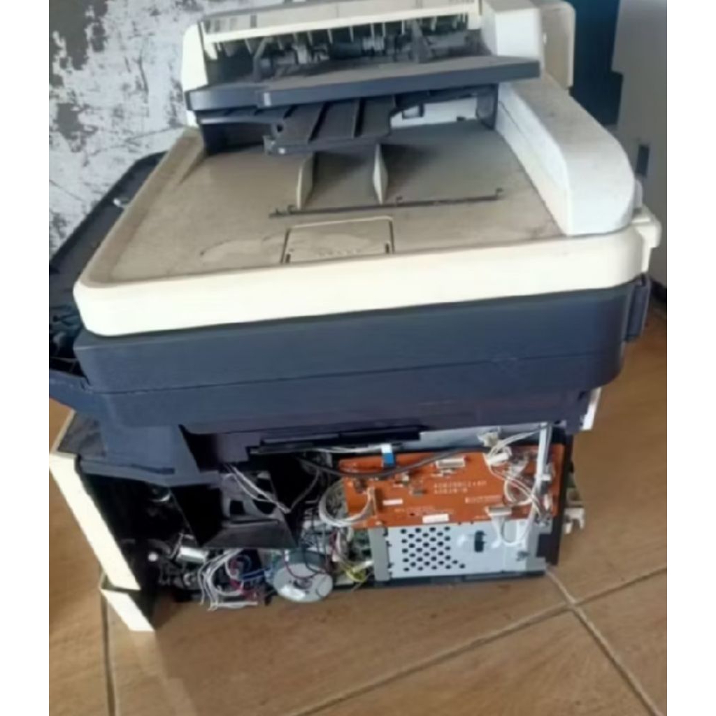 mainboard motherboard Kyocera m2535dn normale