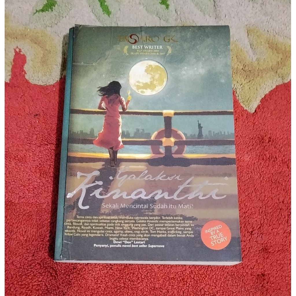 Novel Tasaro GK langka "Galaksi Kinanthi" 100%ORI bertandatangan penulis preloved koleksi pribadi