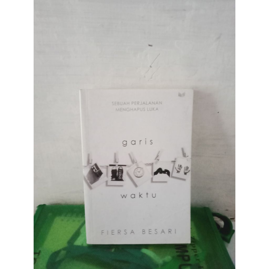 buku garis waktu karya fiersa besari original (preloved)
