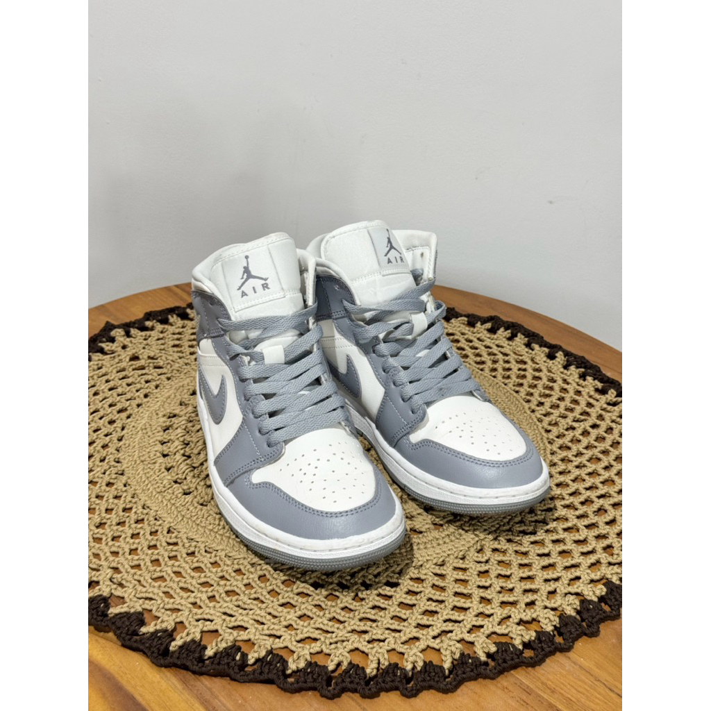Preloved AJ1 Stealth Mid WMNDS US 7,5Wa