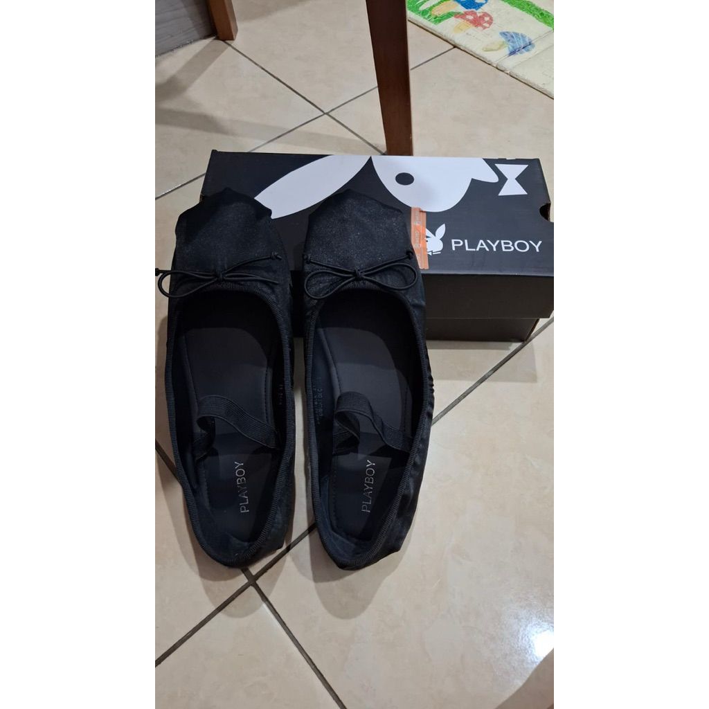 preloved sepatu playboy balerina