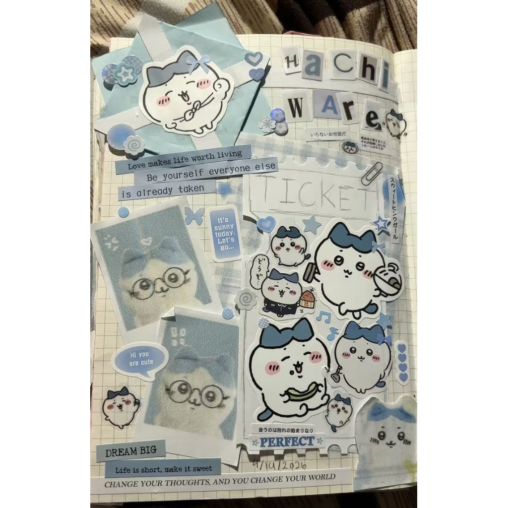 STICKER CHIIKAWA & FRIENDS GLOSSY 30PCS NON-OFFICAL / CHIIKAWA, USAGI, HACHIWARE, MOMONGA, RAKKO