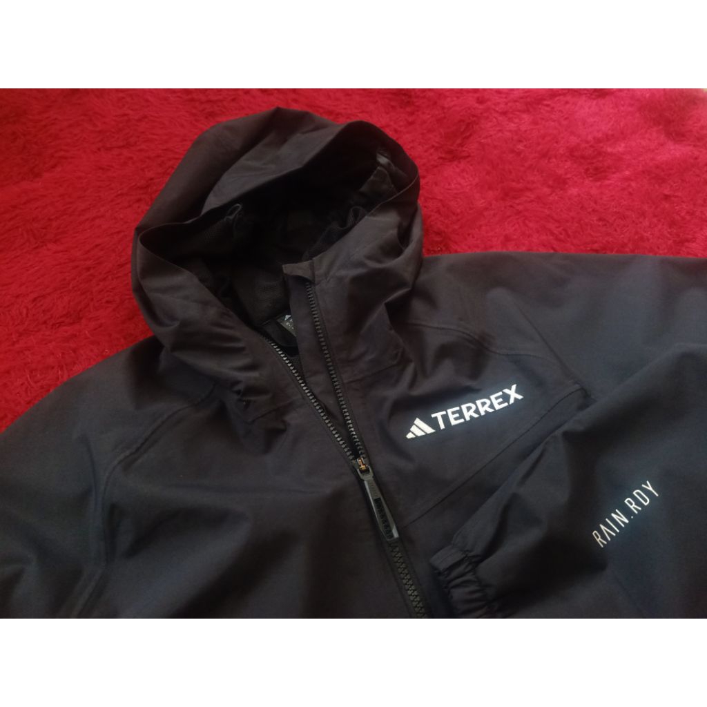 Jacket Gunung/Outdoor/Hiking Adidas Terrex Rain.Rdy
