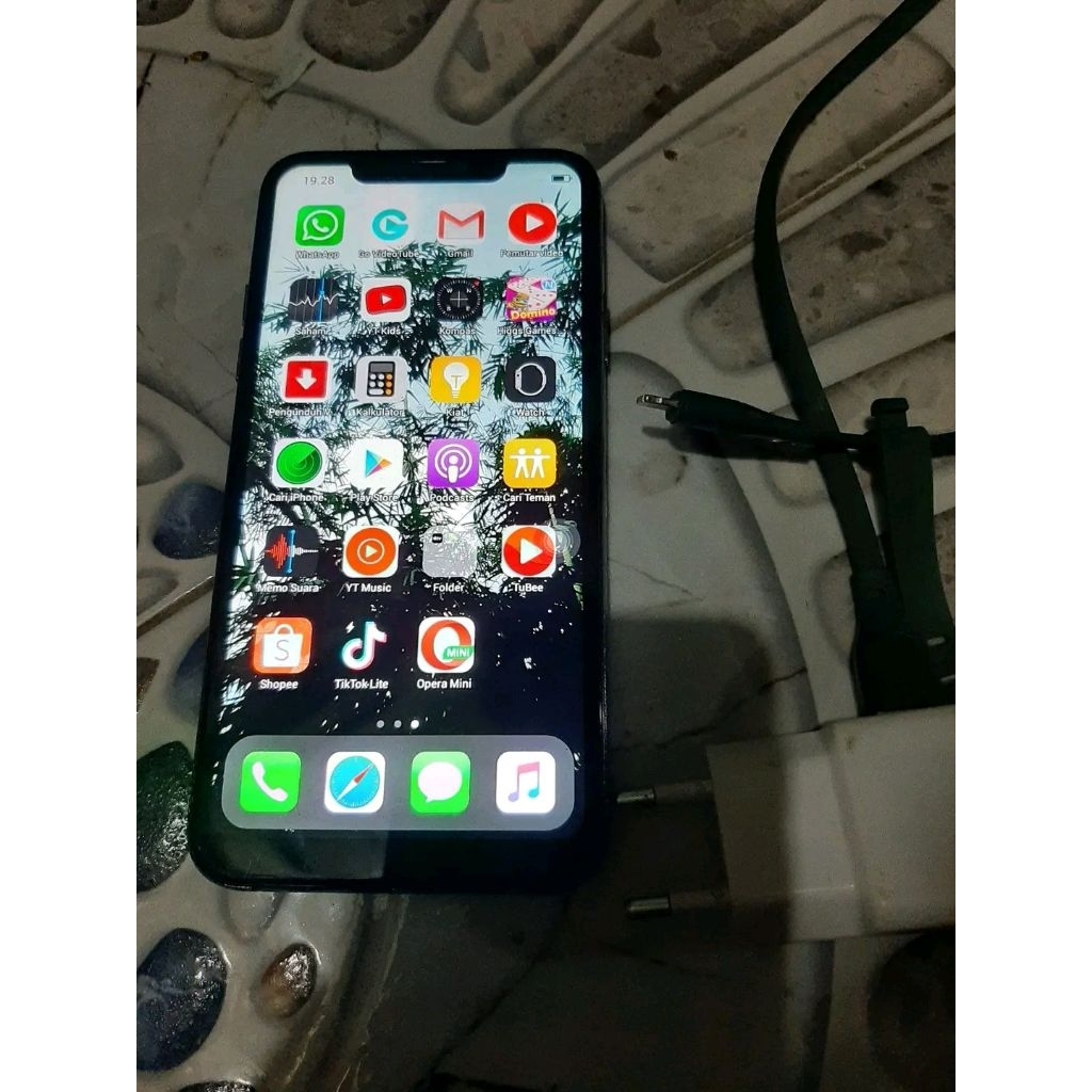 iPhone 11 pro max (HDC)