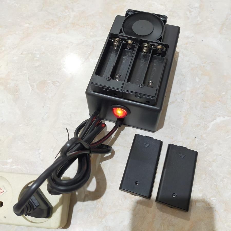 Charger Bom Batre 2 slot 2 pasang Baterai AA 10 menit penuh Tamiya - Fast Charger Baterai Tamiya 10m