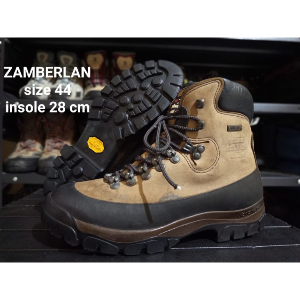 sepatu outdoor boots ZAMBERLAN size 44