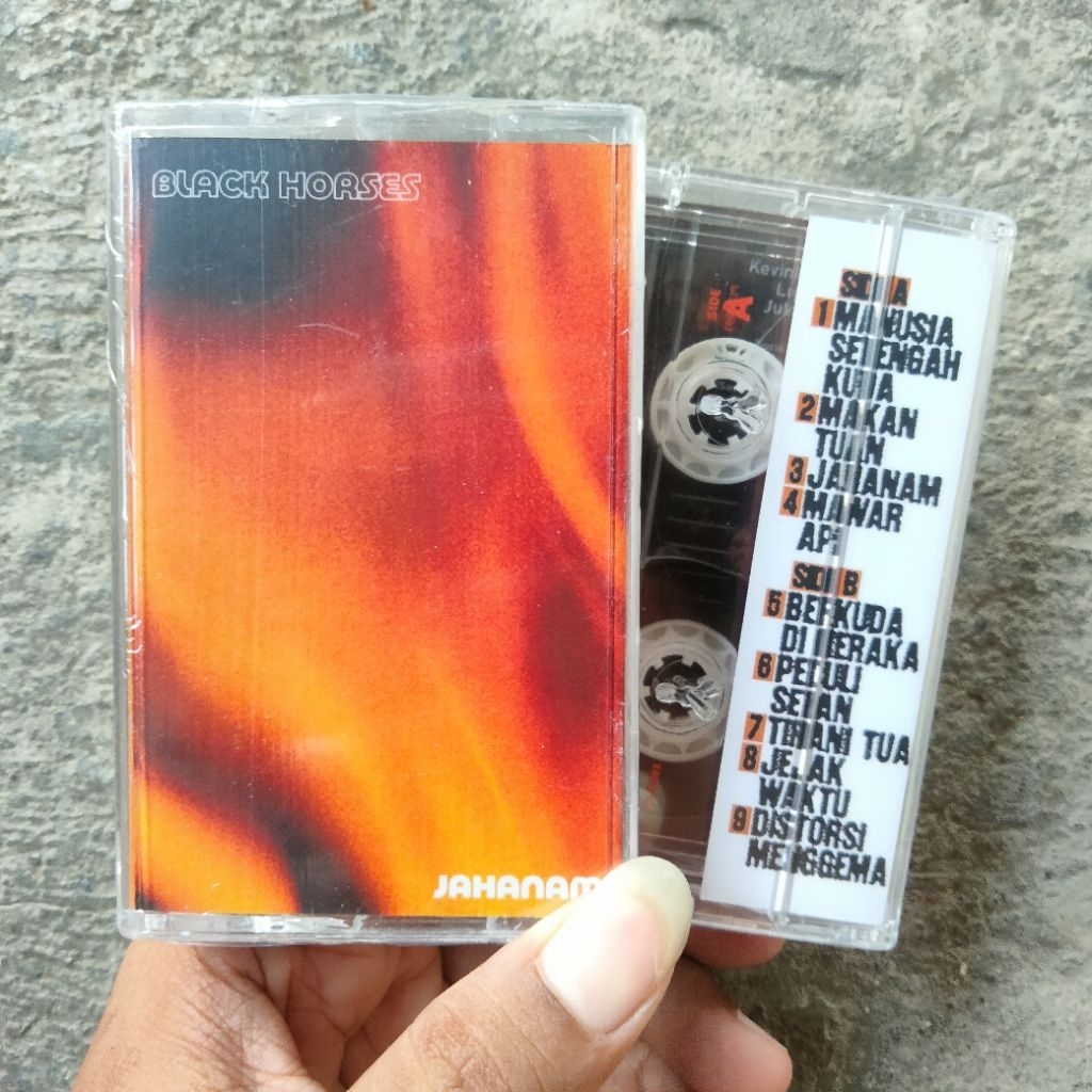 Kaset Pita Black Horses - Jahanam