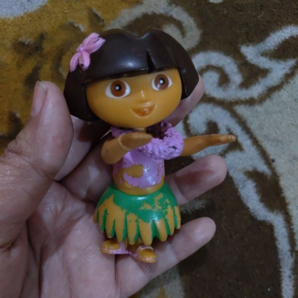 mainan dora explorer dora and the bots dora hawai mainan mcd