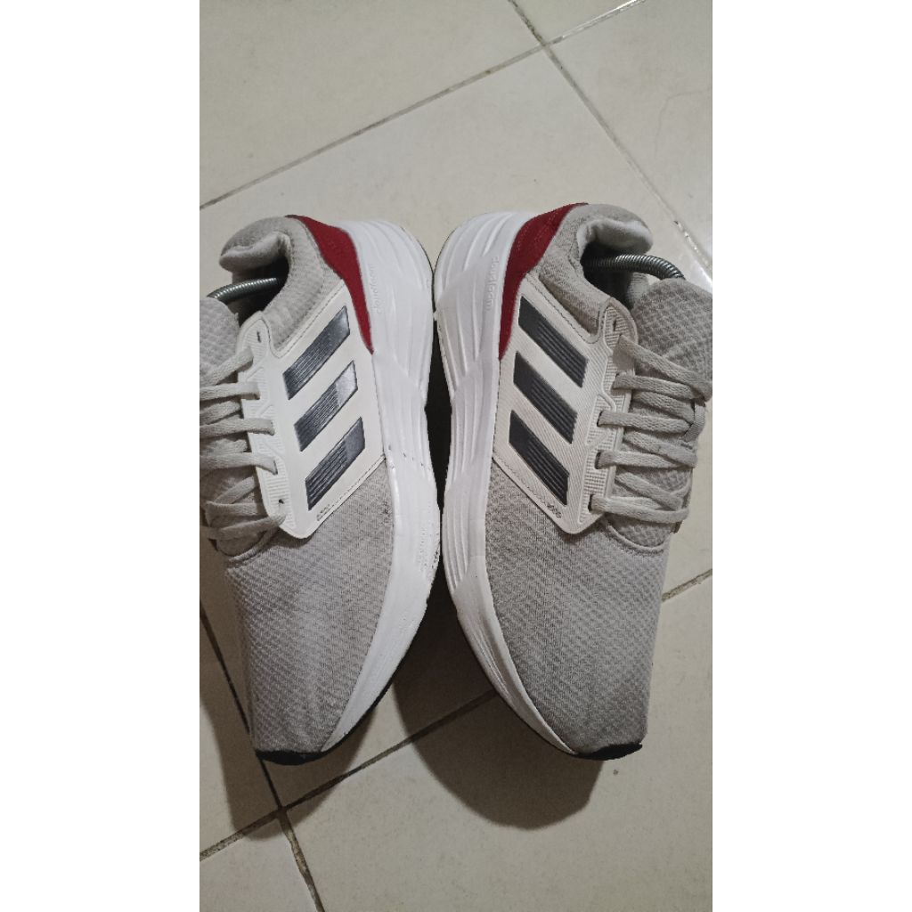 sepatu second running ADIDAS White 44 28