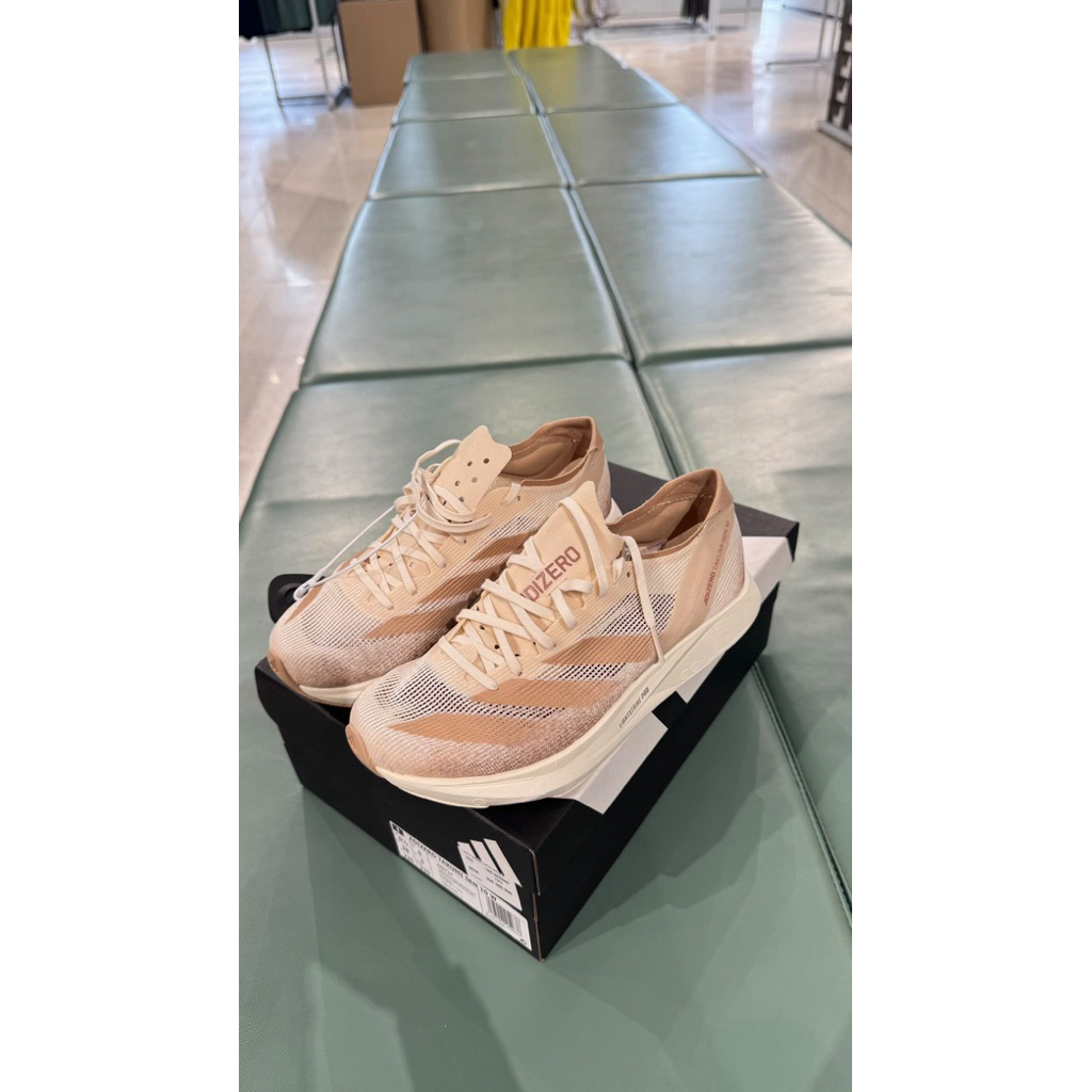 Sepatu Adidas adizero takumi sen 10