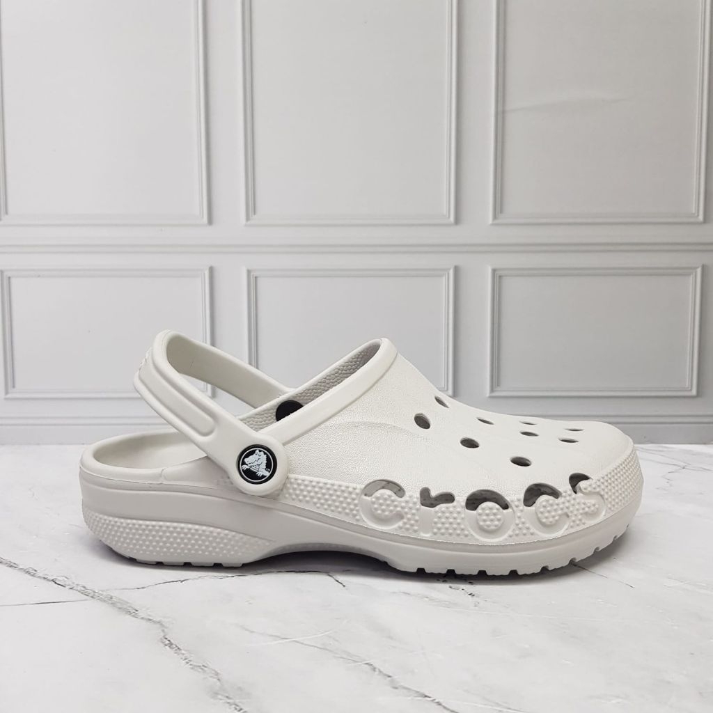 SANDAL CRQCS BAYA COLORADO/SANDAL CLASSIC BAYA COLORADO (MIRIP CROCS CLASSIC BAYA COLORADO)