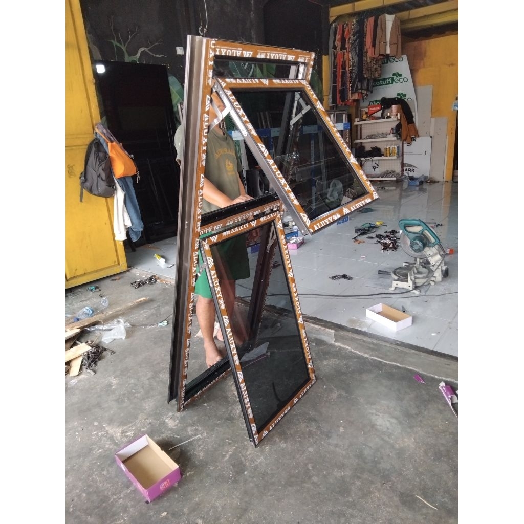 JENDELA ALUMUNIUM UKURAN 150X60