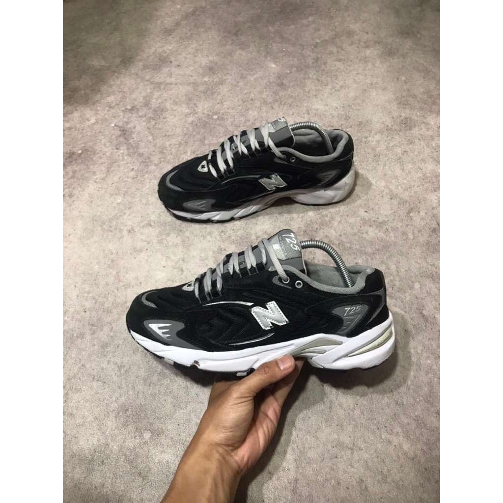 Nb 725 blck