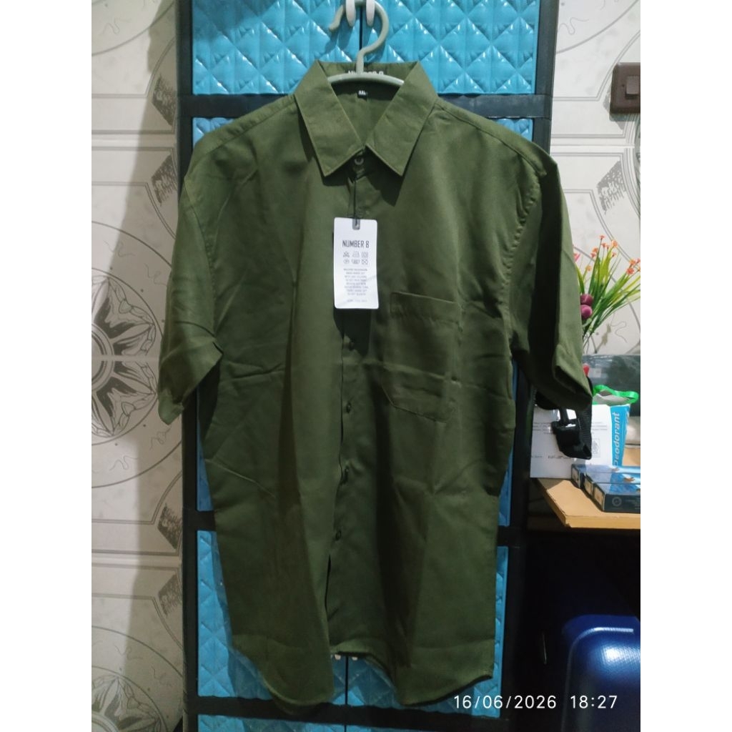[BNWT] Kemeja Kerah Brand Number 8 Army