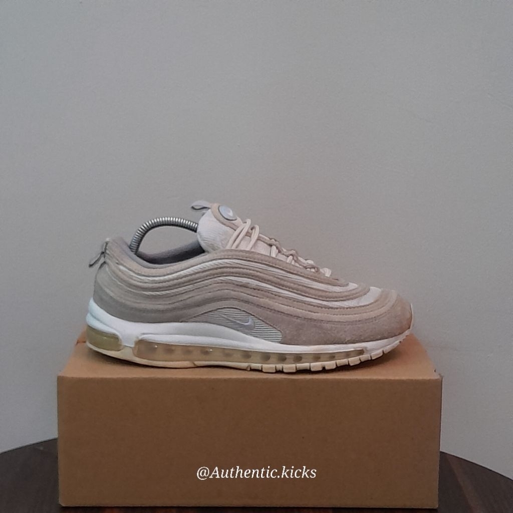 Sepatu Second Casual Nike Air Max 97 SE Size 42.5 insole 27 cm Original Guarantee 100%