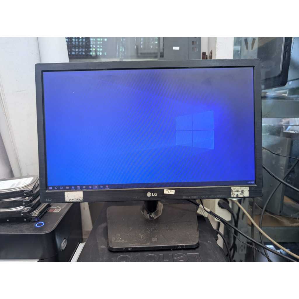 MONITOR PC LED LG/HP 19" MINUS WARNA CONDONG/DOMINAN KE BIRU, UNIT ONLY