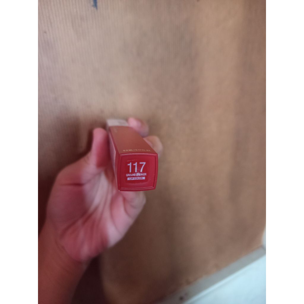 Lipstik nomor 117 merah  Maybelline ORI
