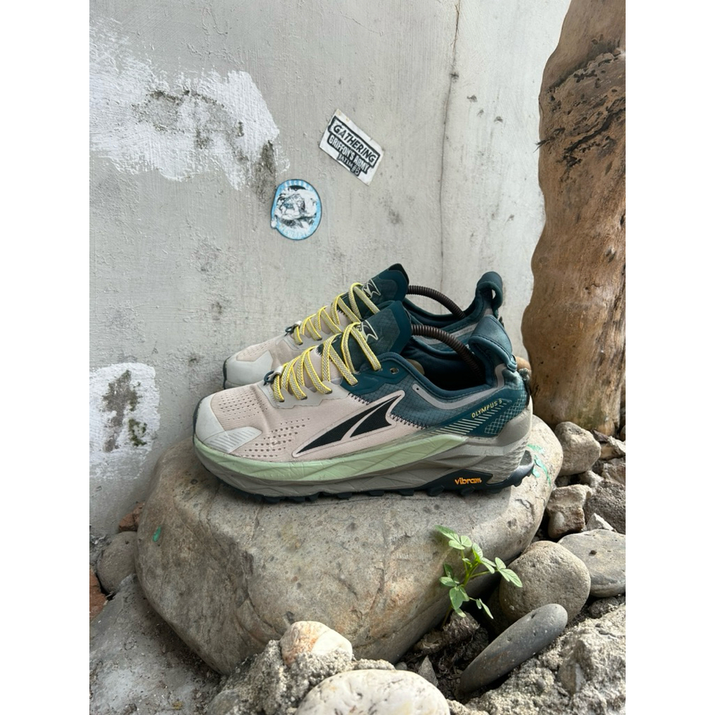 Altra Olympus 5