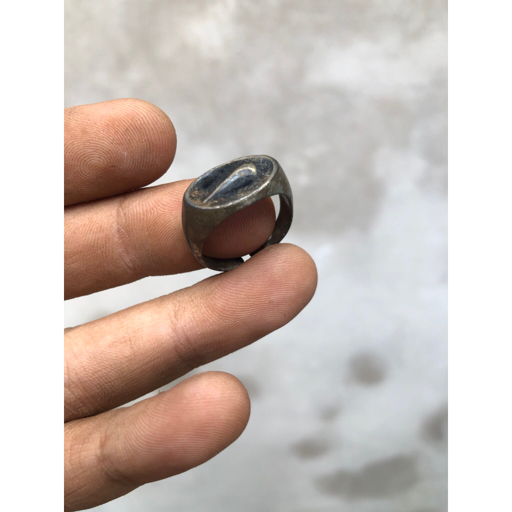 Cincin lawas  Nike