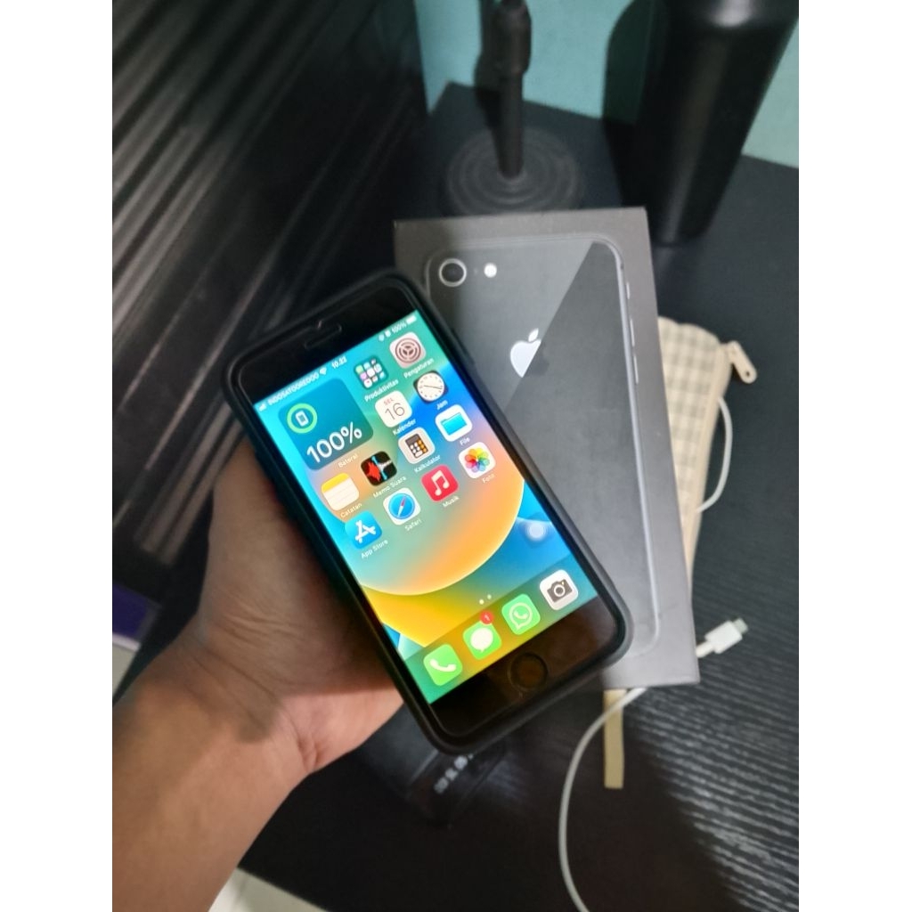 iPhone 8 64GB All Operator