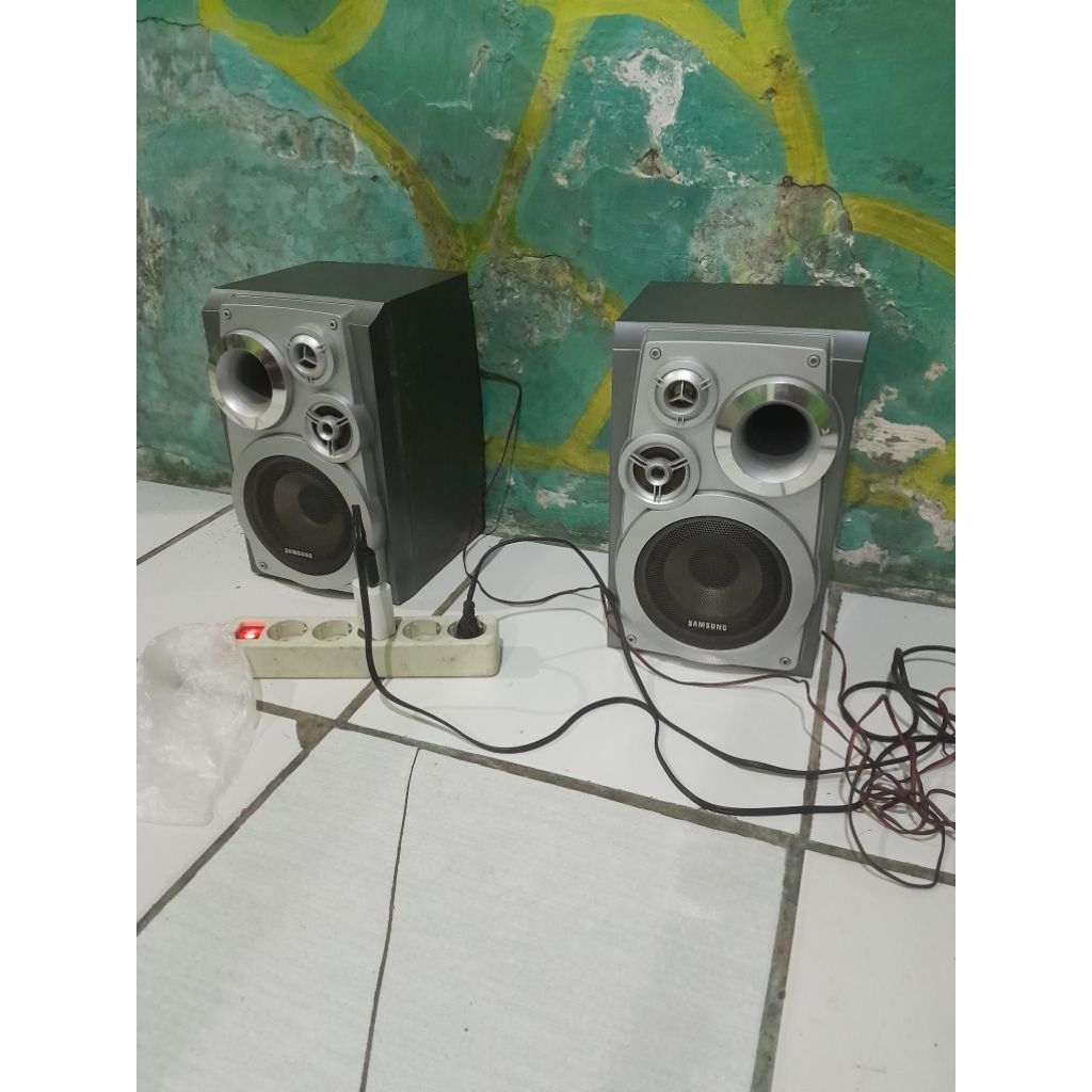Speaker pasif Samsung max normal