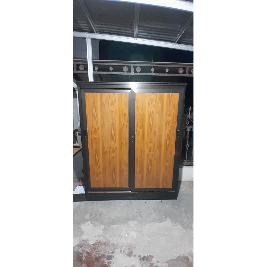 lemari aluminium sliding door