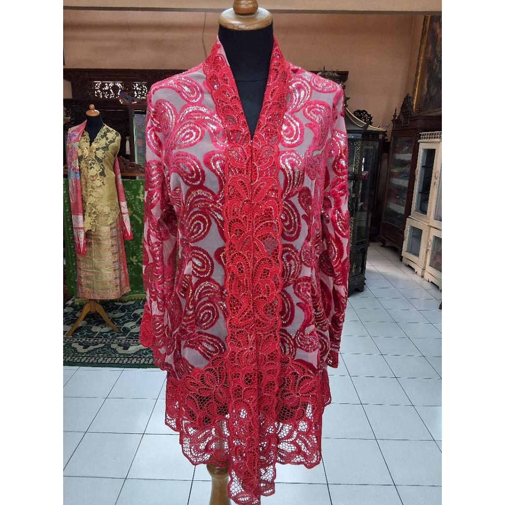 Kebaya Krancang/Kebaya Encim/Kebaya Bordir/Kebaya Antik/Kebaya Tile/Kebaya Betawi Merah/Kebaya Encim