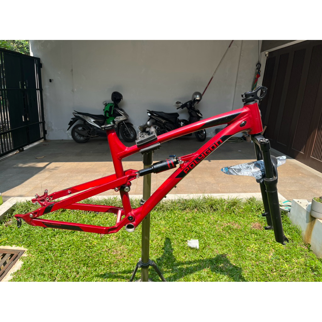 Frame set Polygon Siskiu D5