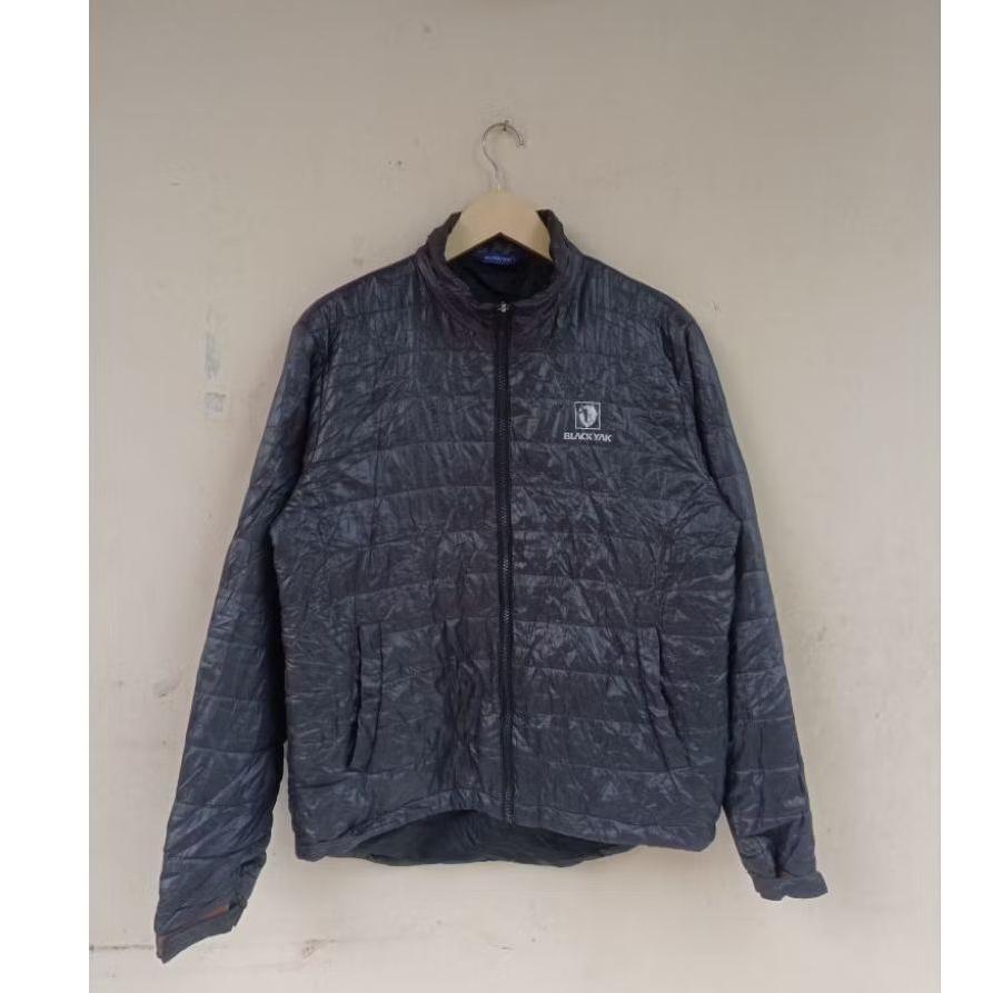puffer jacket blackyak
