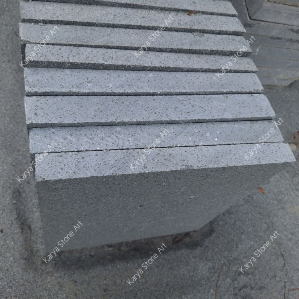 30x30x3 Andesit Bakar | Andesit Abu Bakar | Batu Granit Bakar | Batu Alam Granit Bakar