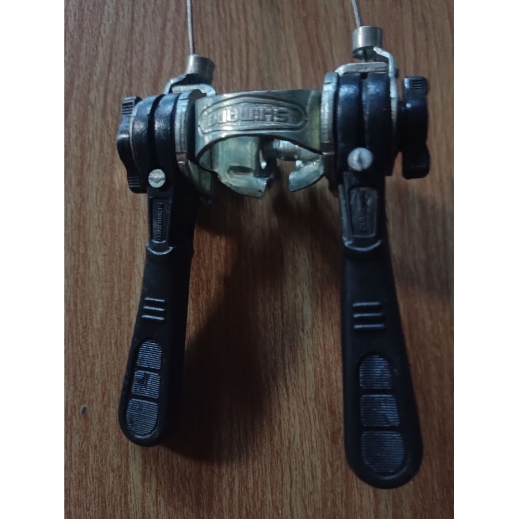 Shiffer operan gigi sepeda model balap jadul merk shimano