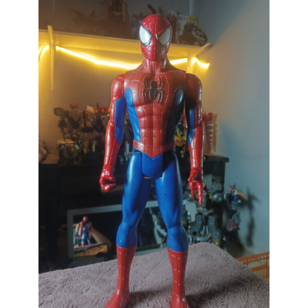 Action Figure Besar 30 cm