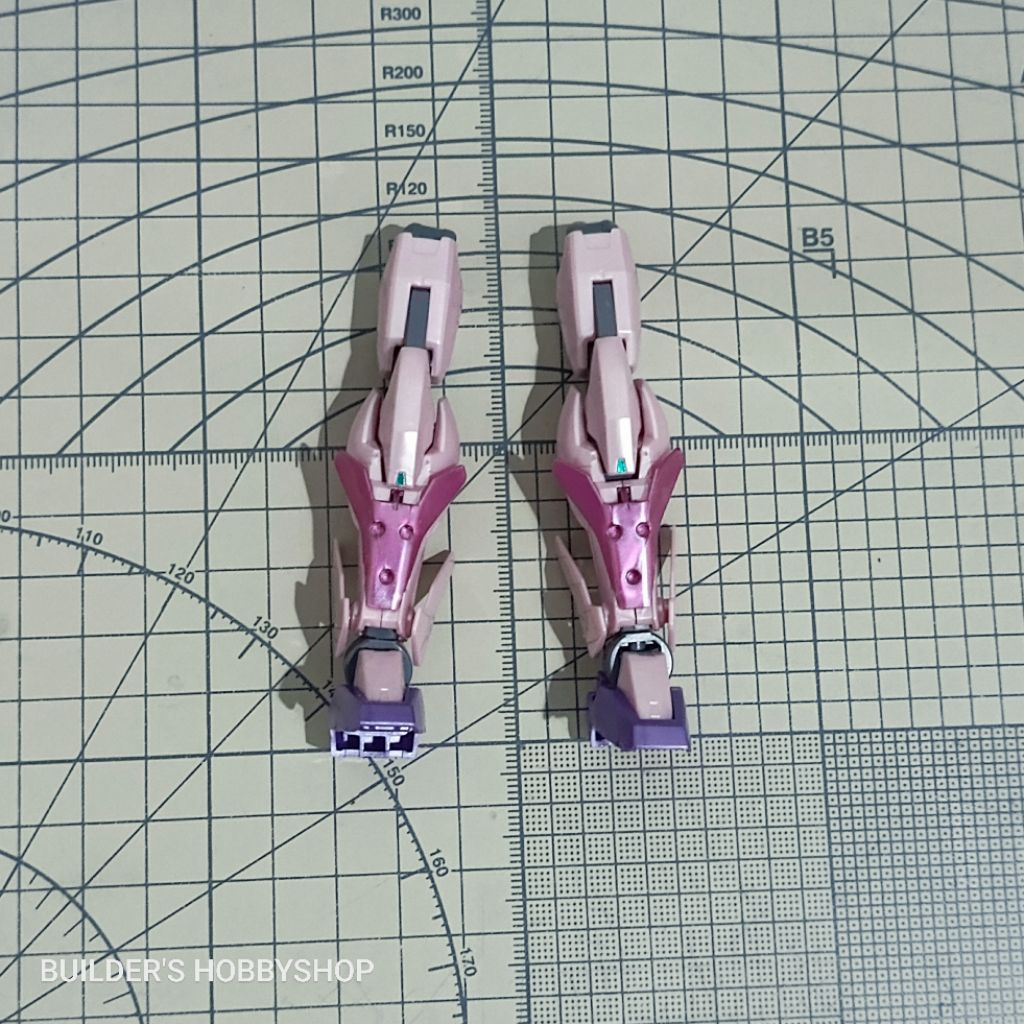 BANDAI HGBD 1/144 HG GUNPLA GUNDAM OO 00 SKY (TRANS-AM INFINITY MODE) PART PARTS LEGS UNIT 1 PASANG 