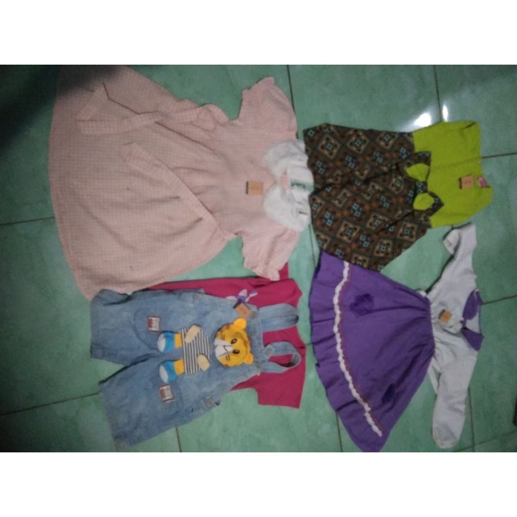 Hibahan baju anak perempuan