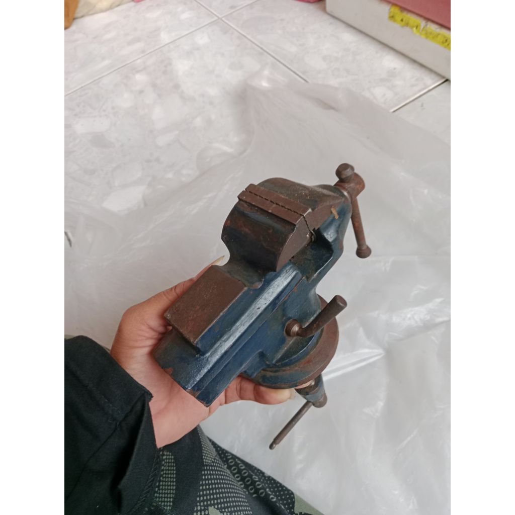 RAGUM MEJA MINI CATOK MEJA BESI 3" INCHI