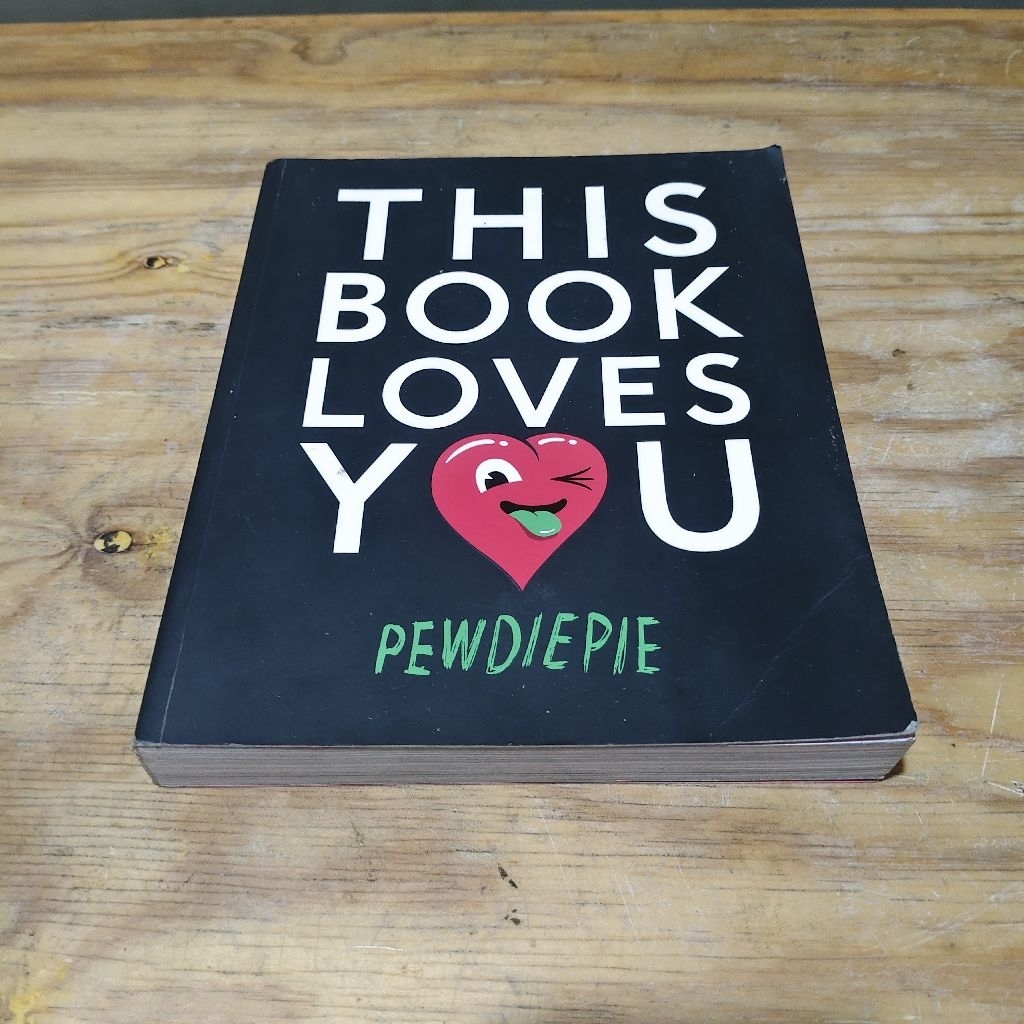 Buku This Book Loves You