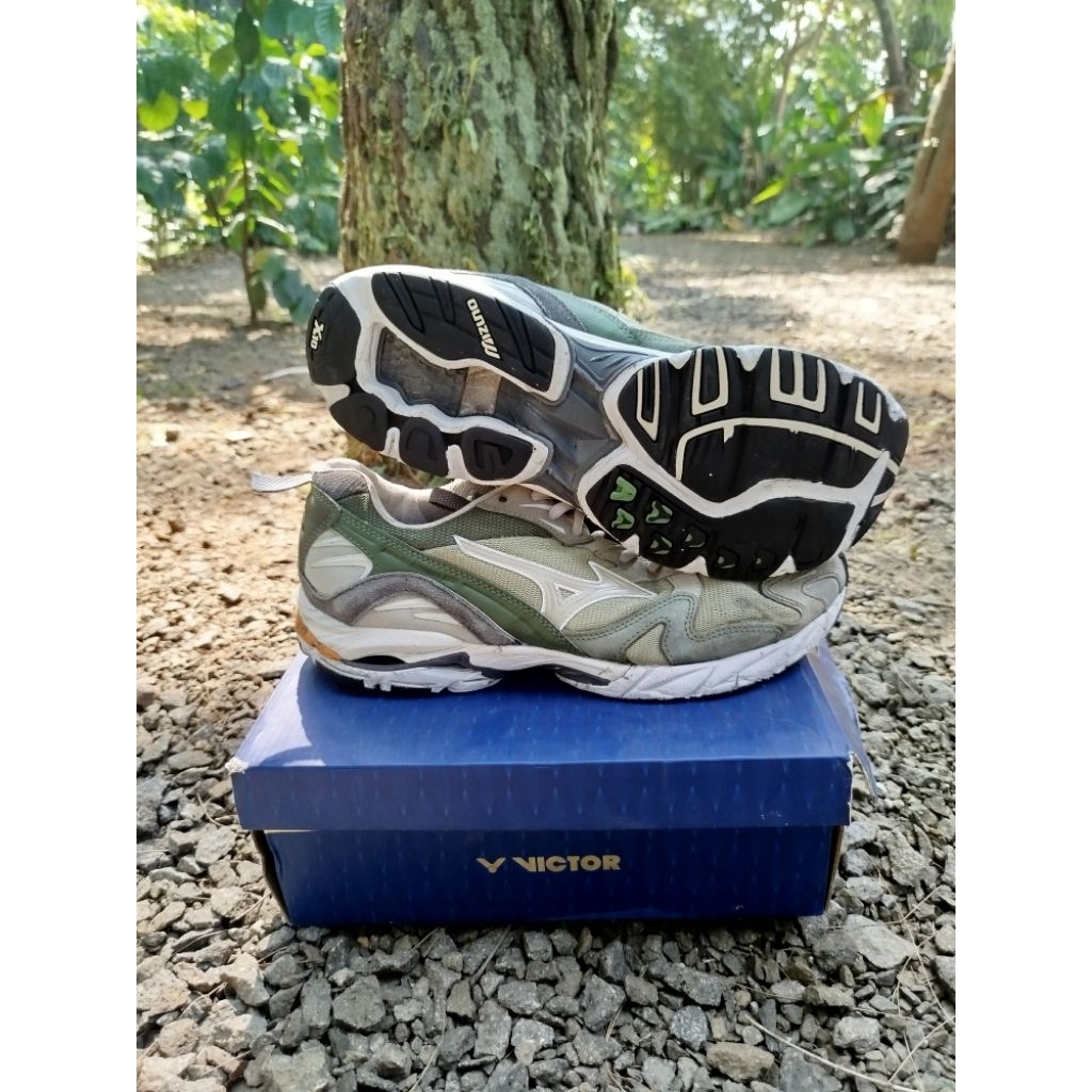 Sepatu Volley Running Mizuno VDM Second Original 44, 28,5 cm Bekas
