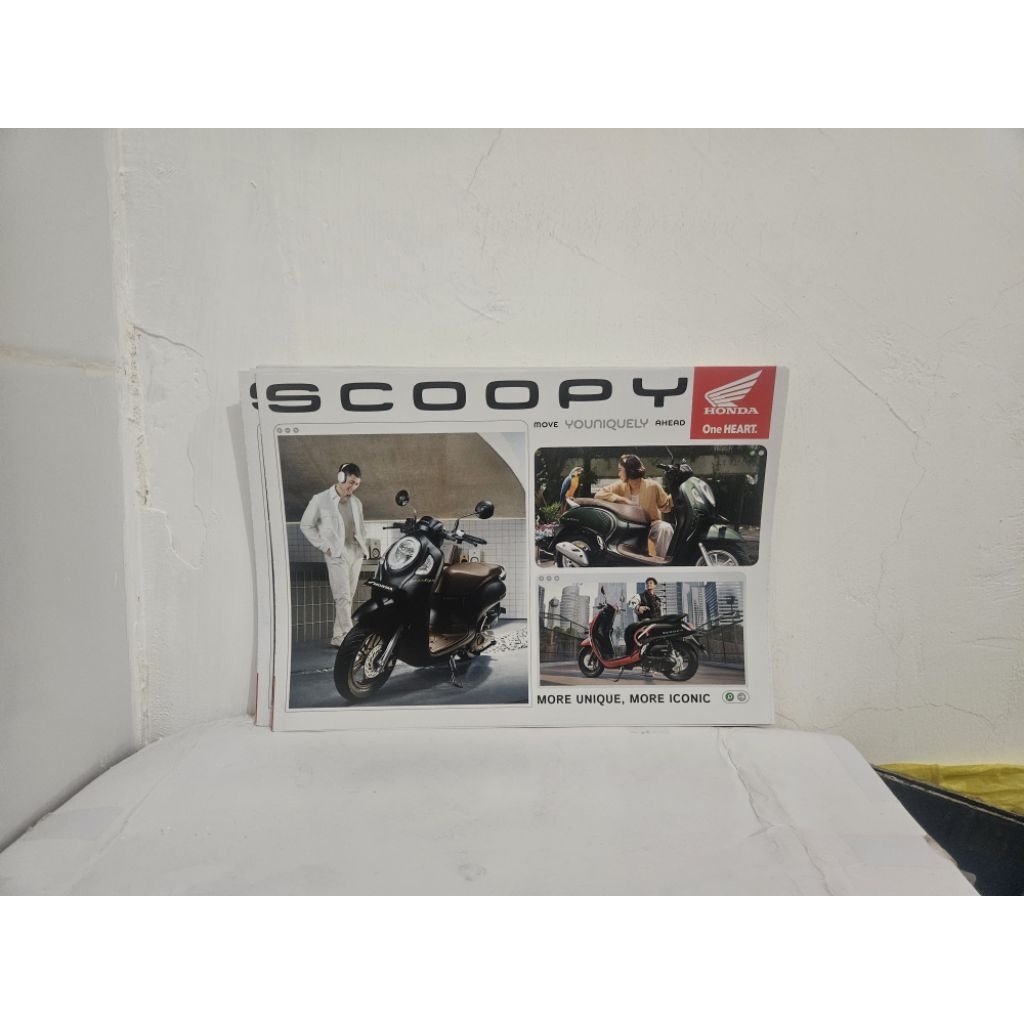 brosur katalog motor honda scoopy 2023 leaflet