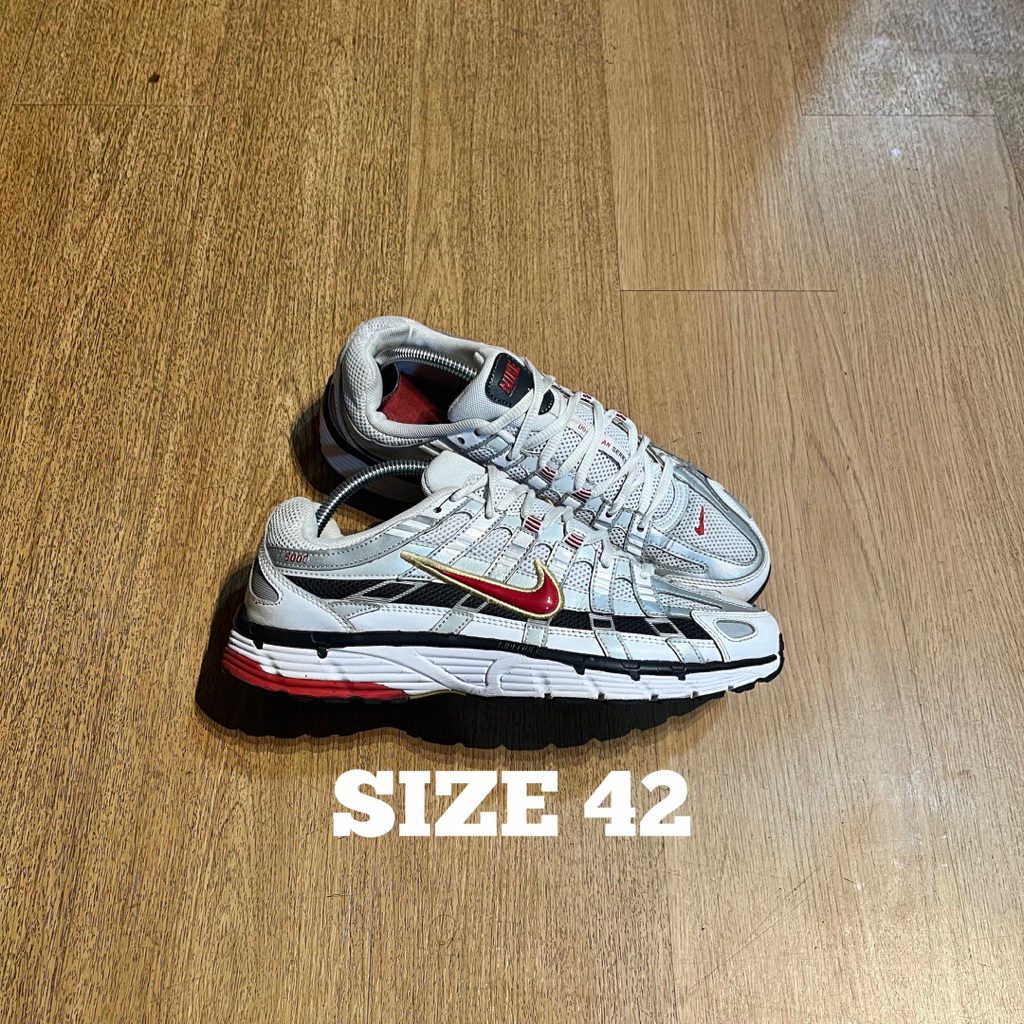 SEPATU NIKE P6000 SIZE 42