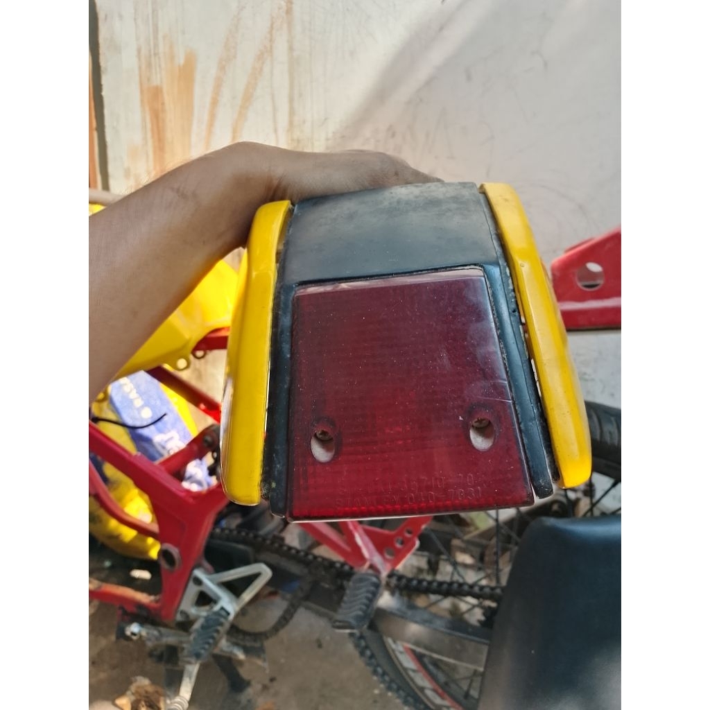 buntut belakang rgr sprinter stoplamp rgr sprinter original