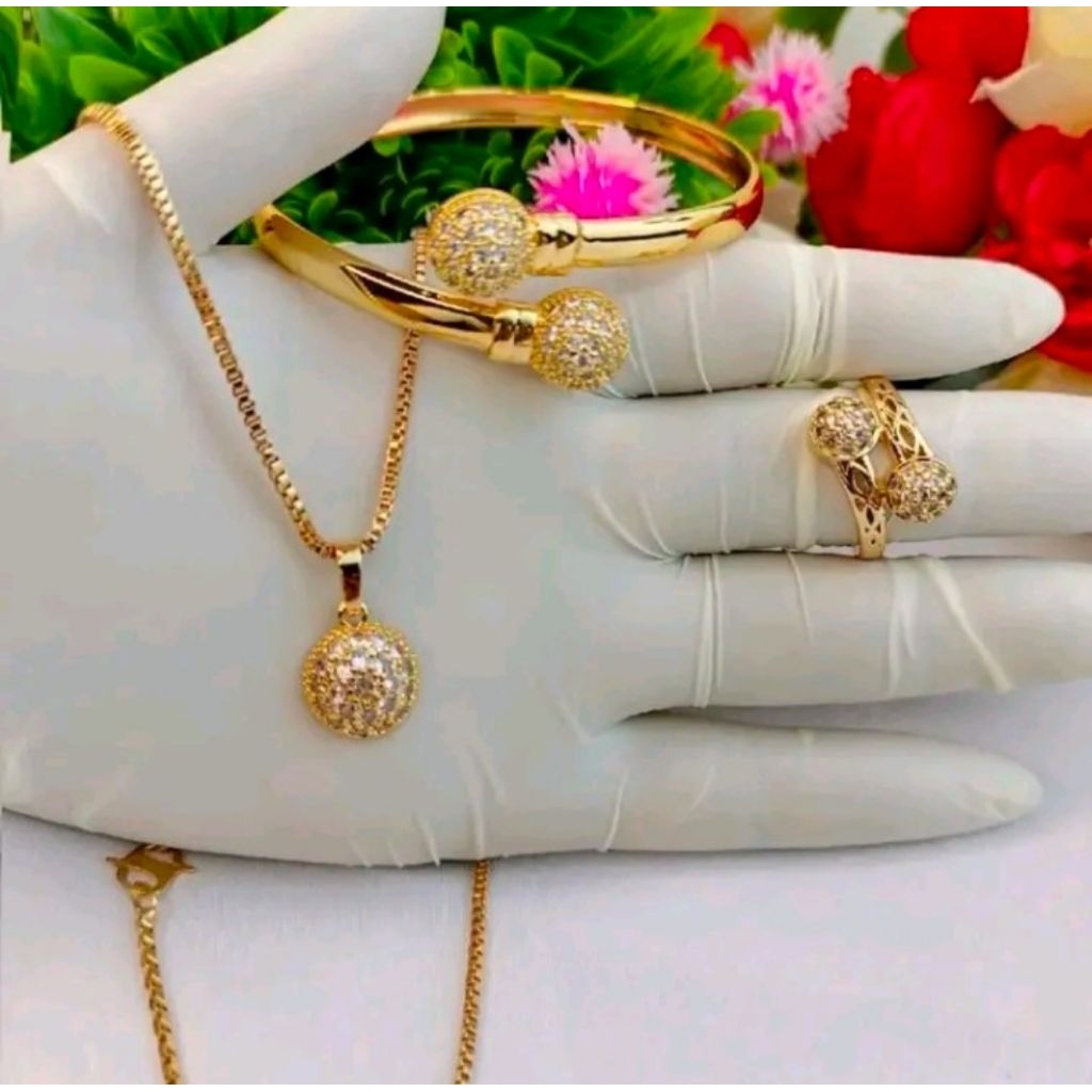 satu set perhiasan wanita dewasa bahan titanium asli anti luntur