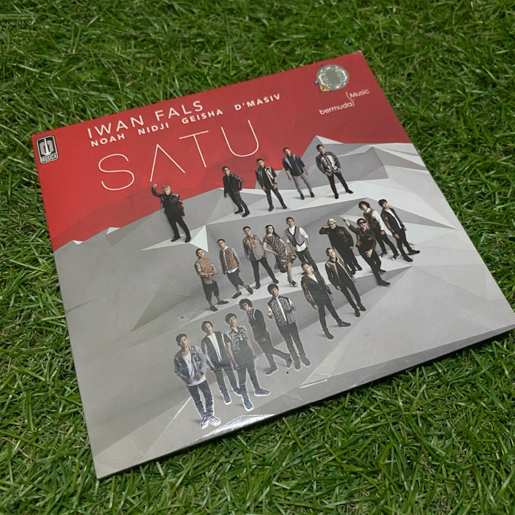 CD IWAN FALS Dkk - Satu