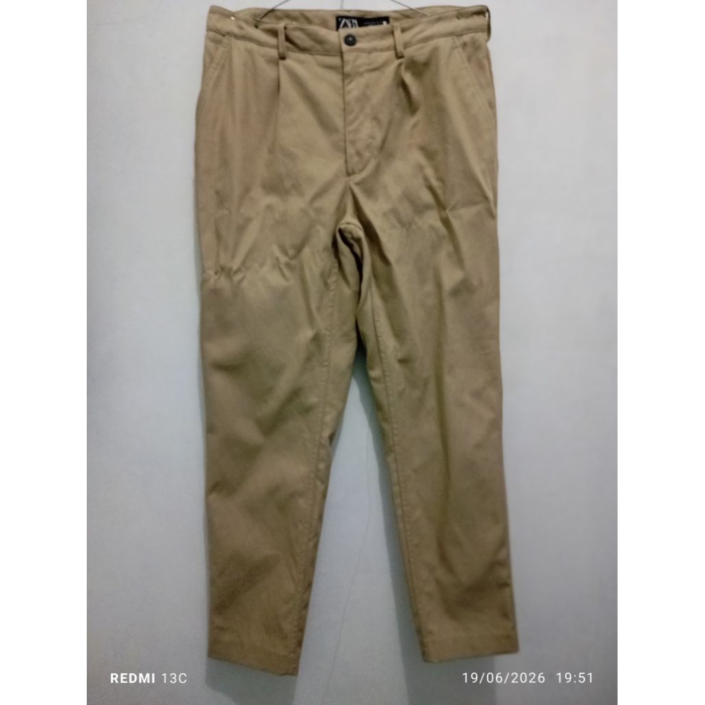preloved celana panjang chino pria zara