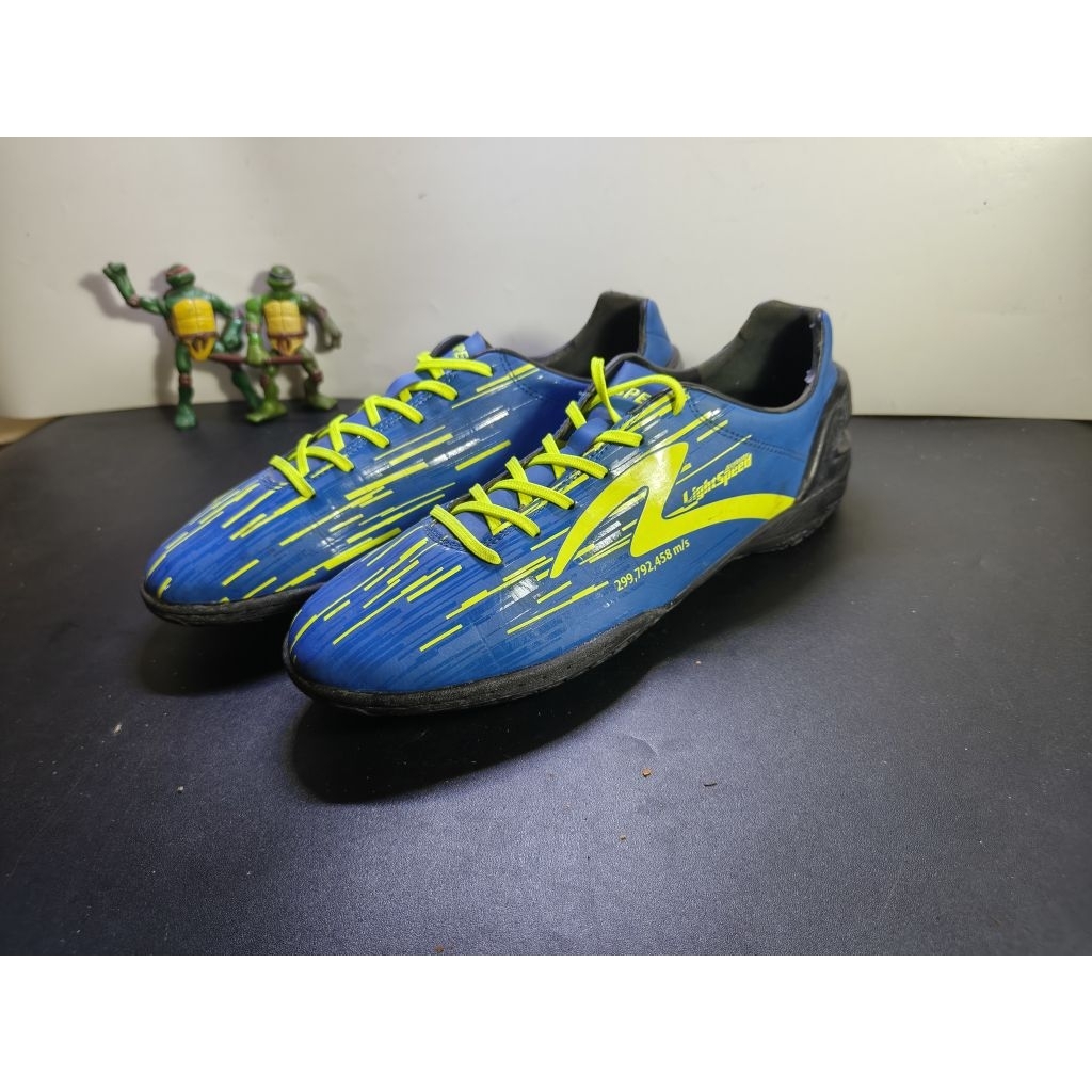 sepatu futsal specs lightspeed biru second size 44