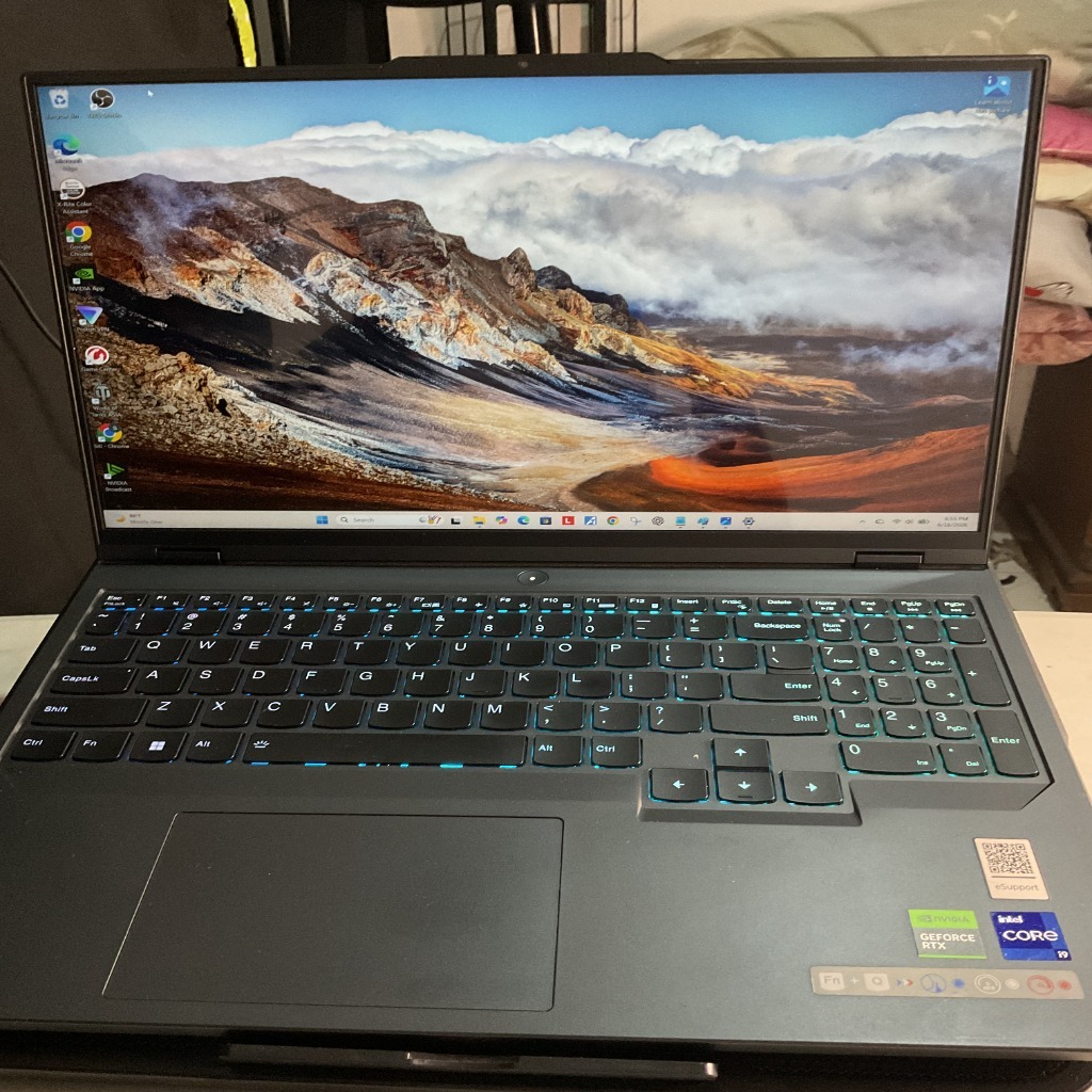 LENOVO LEGION PRO 5 i9-13900HX FULL POWER RTX 4070 32GB 1TB SSD 16" WQXGA 240HZ 8 BULAN LENOVO PREMI