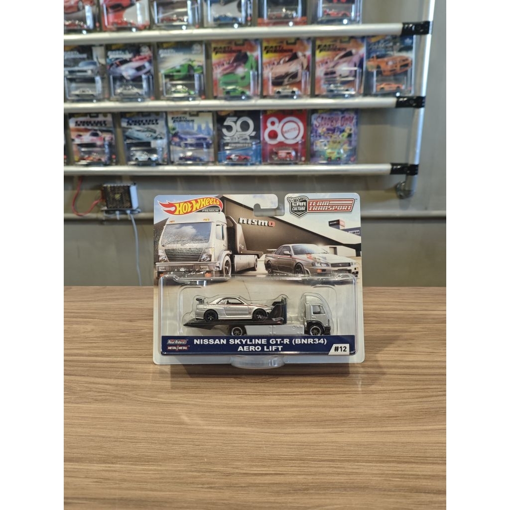 Hotwheels Premium Team Transport Nissan Skyline R 34&Aerolift