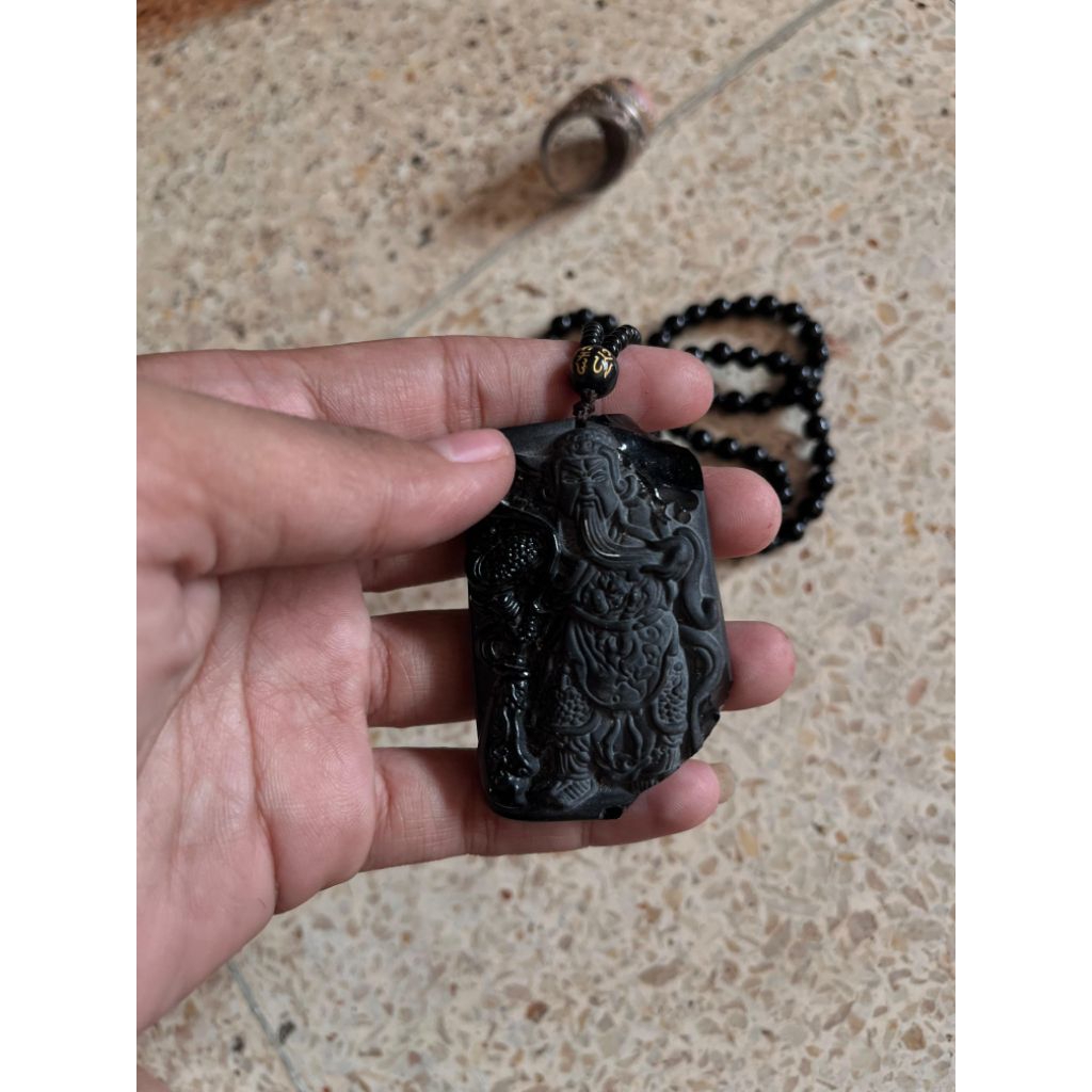 Kalung liontin batu obsidian hitam minus